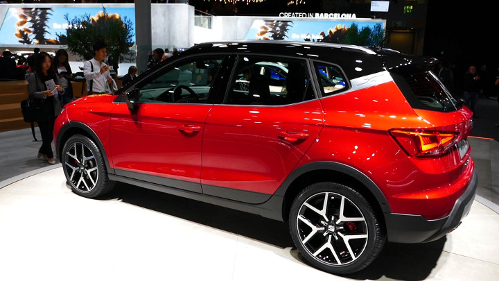 Seat Arona lateral